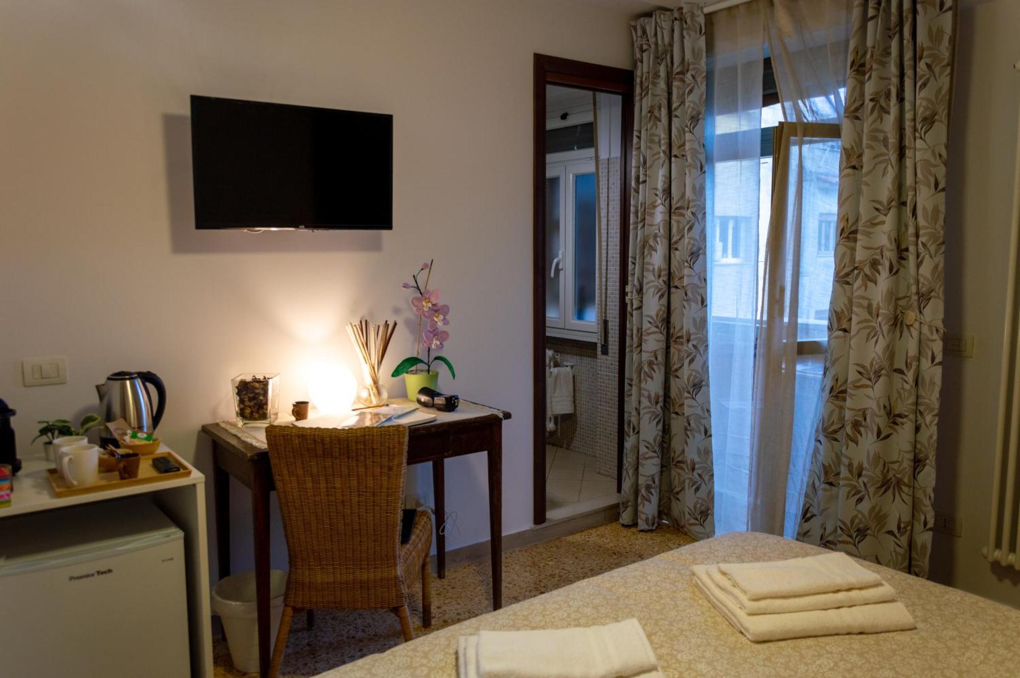 Testaccio Xix-Xxv Bed And Breakfast Rzym Zewnętrze zdjęcie